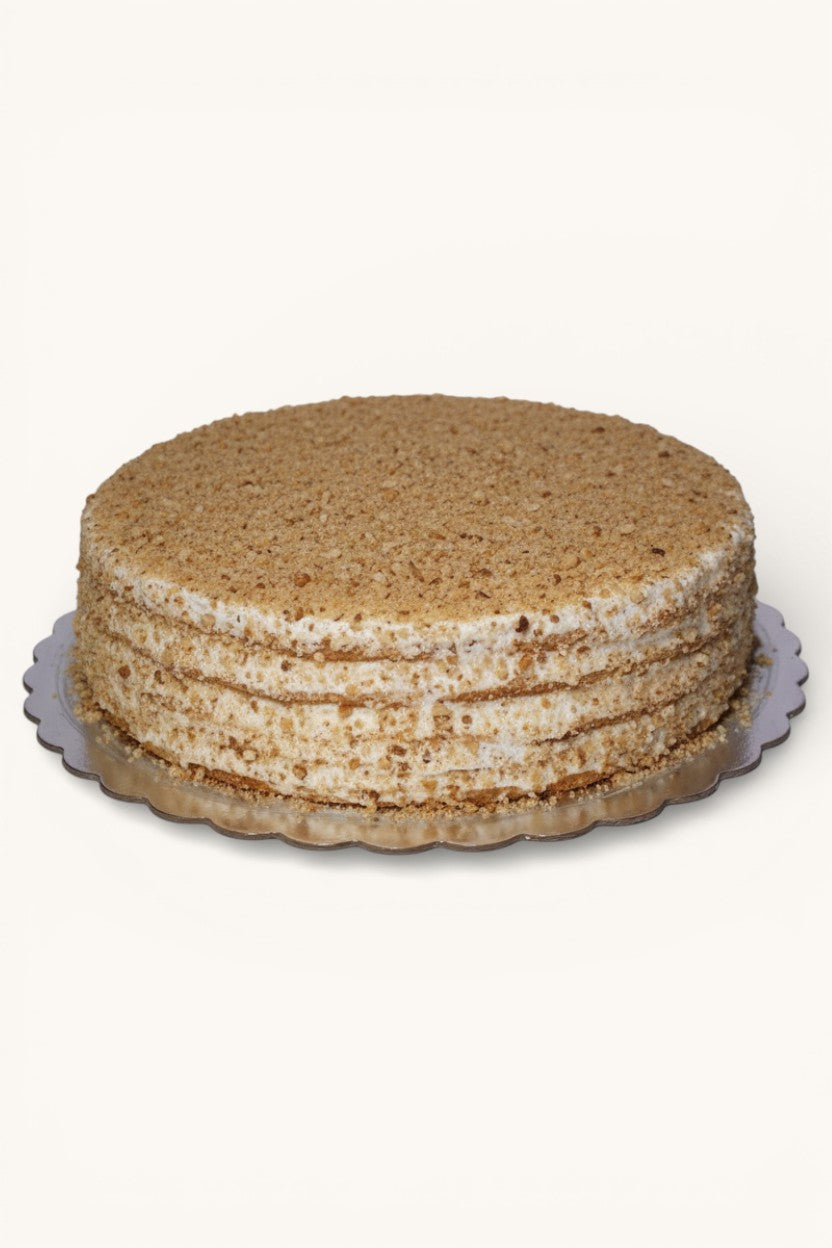 Френска селска (заквасена сметана, ядки, бисквити, мед)