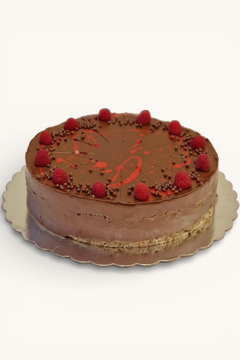 Шоколадова малина (шоколад, орехи, малини)