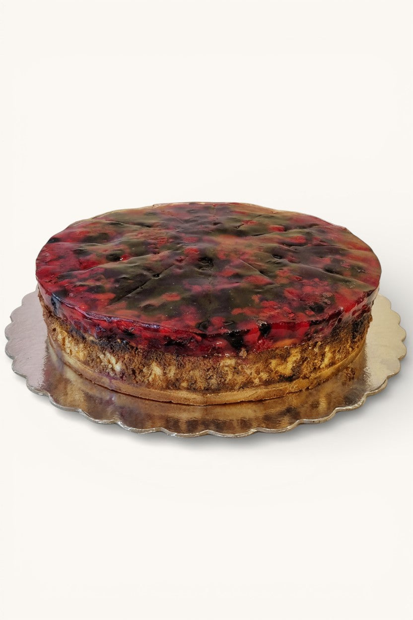 Печен чийзкейк с горски плодове (крема сирене, горски плодове)