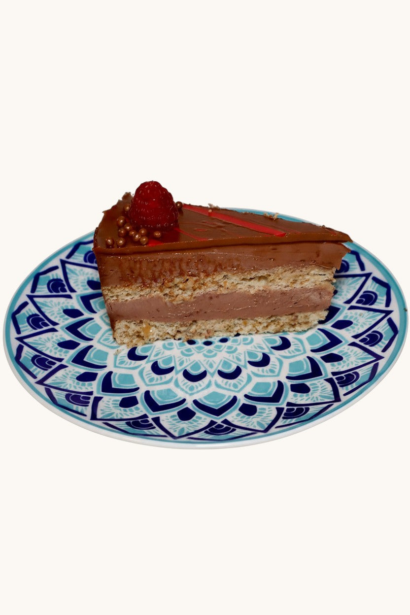 Шоколадова малина (шоколад, орехи, малини)